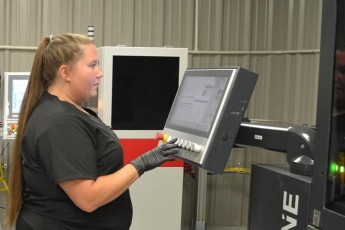 picture of tech at digital machine
